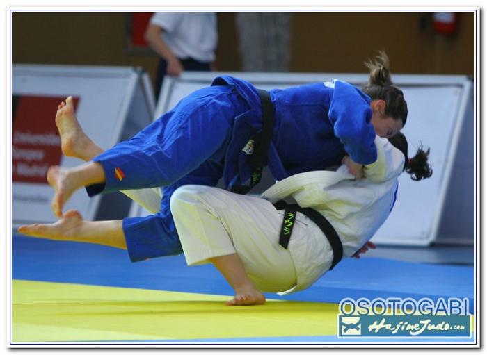 CEU2011 200029